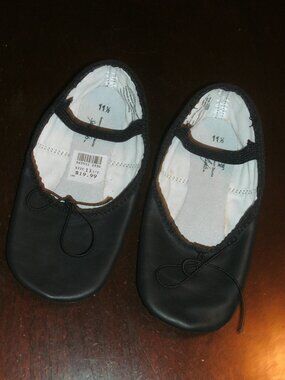 NWT ABT Spotlight Black Soft Leather Ballet Shoes Dance Slipper girls size 11.5